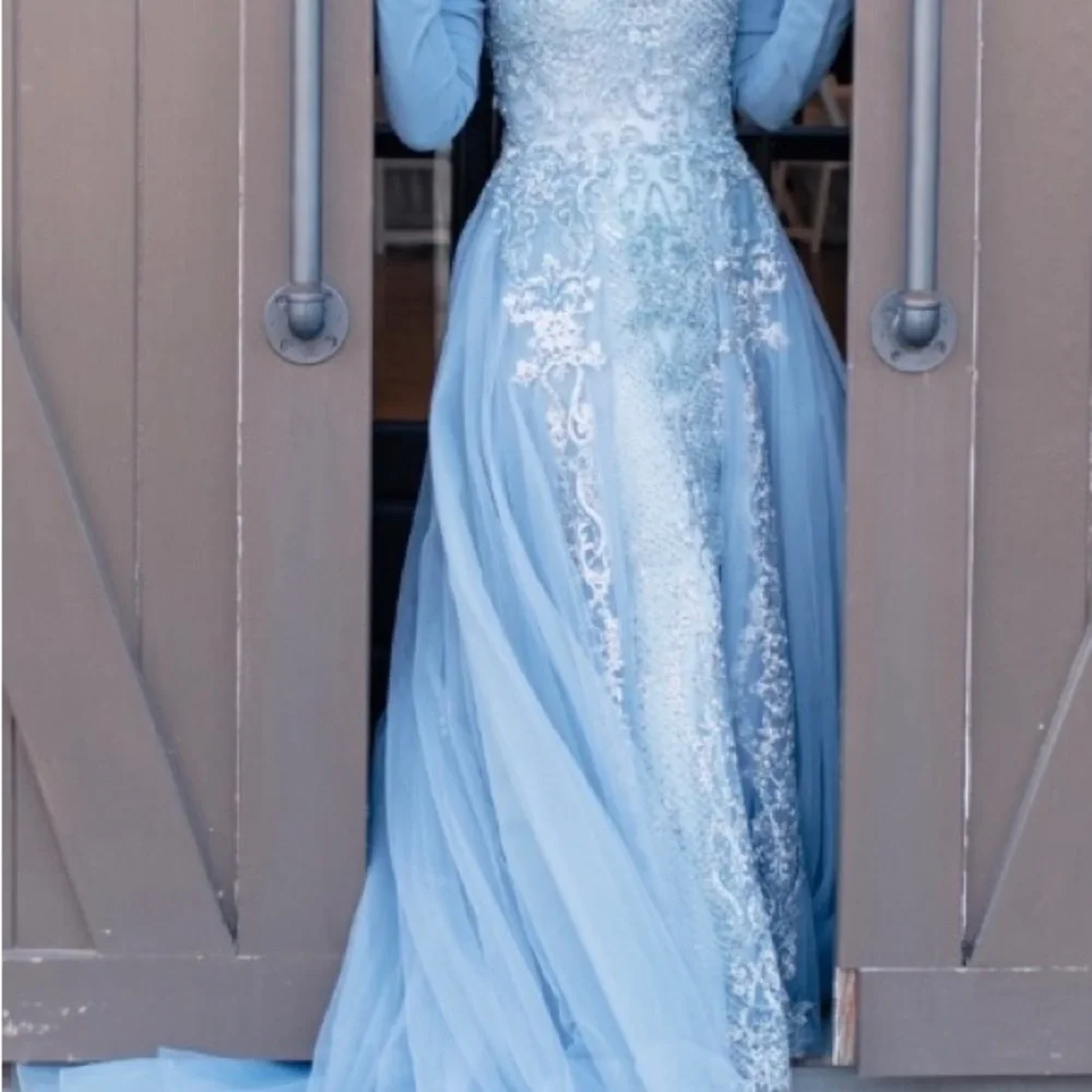 🔴SALE🔴 PROM / Homecoming/ engagement quinceanera dress/ gown size 6/8 - Picture 5 of 5